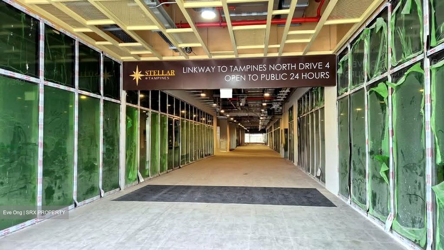 Stellar@tampines (D18), Retail #555456001